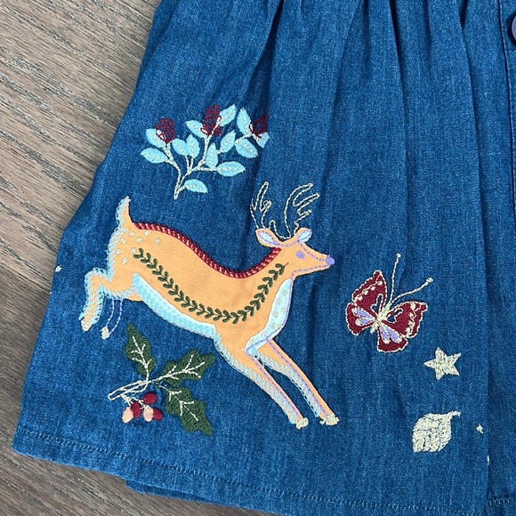 MiniBoden bluejeans skirt with Christmas embroidery 4-5 Y - Picture 2 of 3
